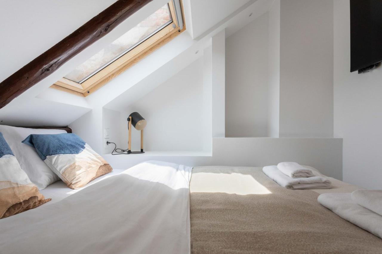 Modern Loft With Gallery In City Center Zagreb Exterior foto