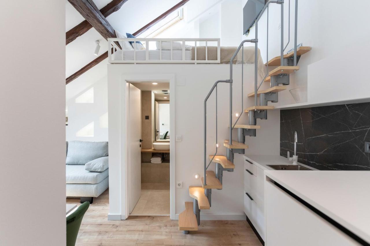 Modern Loft With Gallery In City Center Zagreb Exterior foto