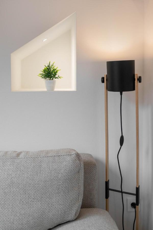 Modern Loft With Gallery In City Center Zagreb Exterior foto