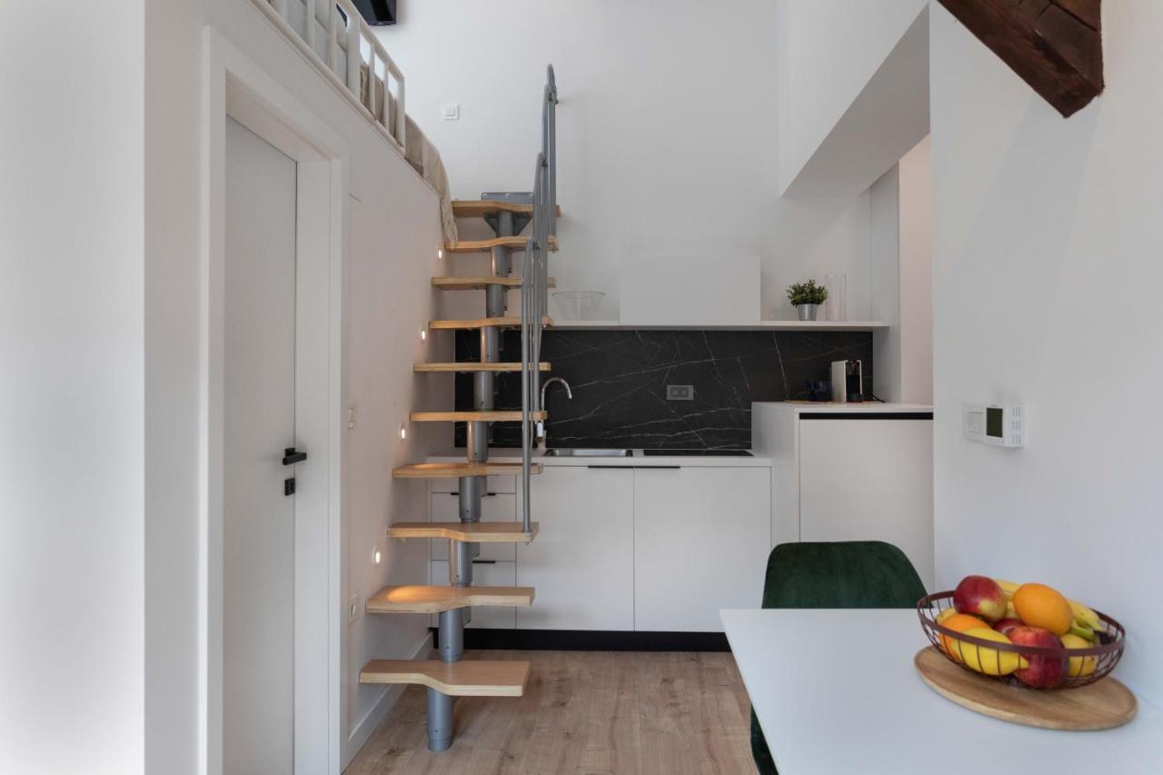 Modern Loft With Gallery In City Center Zagreb Exterior foto
